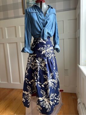 Zara Navy Blue and White Floral Maxi Skirt